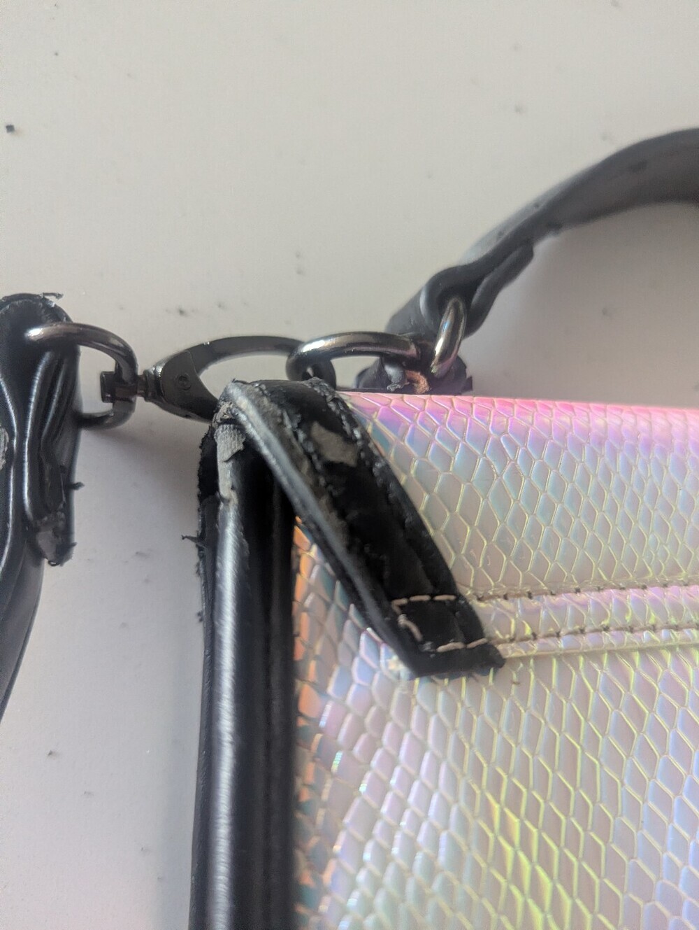 Nasty Gal x Nila Anthony Hologram At Me Bag - Picture 14 of 16